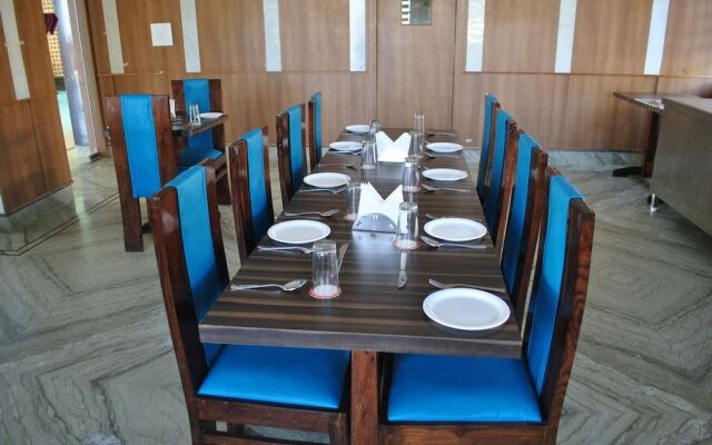 Hotel Kalka Royal