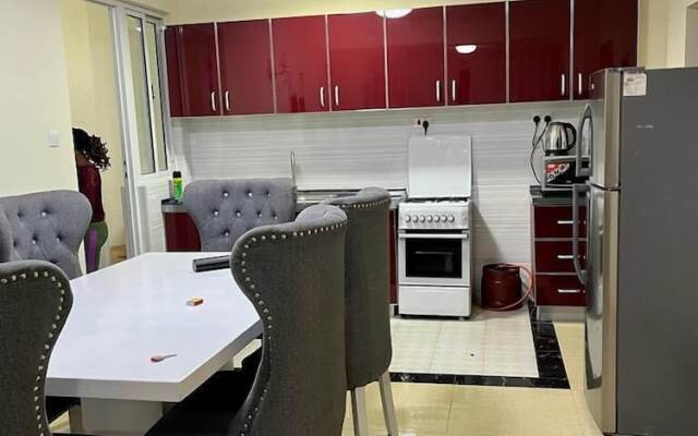 Lux Suites Mango Court Apartments