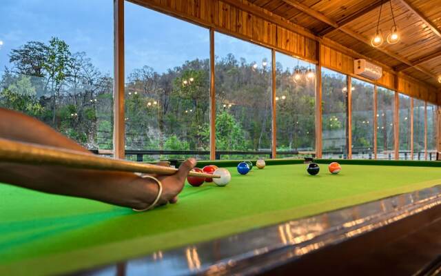 Pumpkin Hotels Corbett, Tusk N Wood