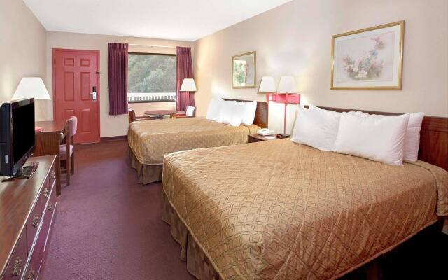 Days Inn by Wyndham Adairsville