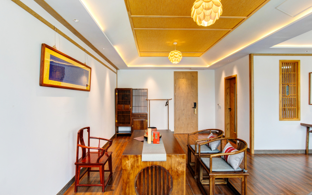 Floral Lux Hotel · Yunju Hotel  in Mingzhai, Wutai Mountain