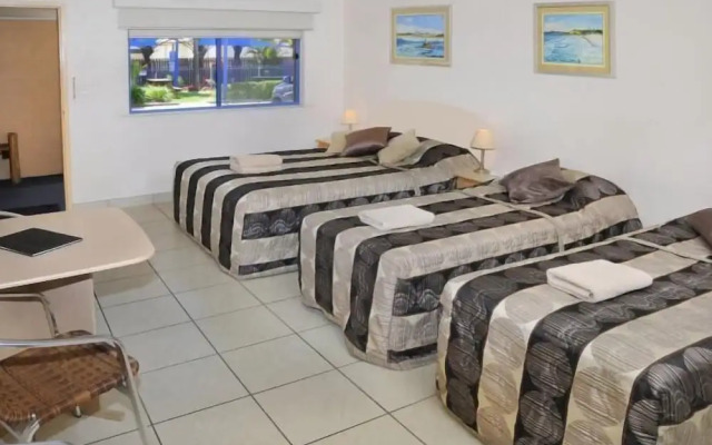 Yamba Twin Pines Motel
