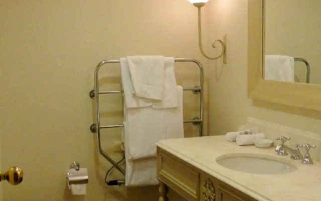 Milton Park Country House Hotel & Spa