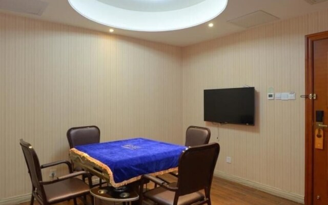 Vienna Hotel Guigang Central Square