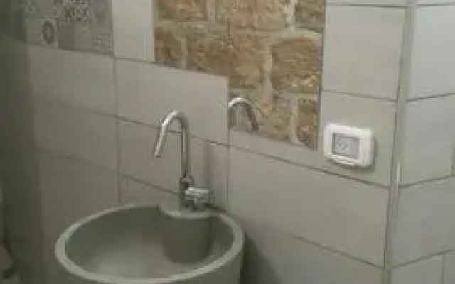 Acre Two Wells Zimmer