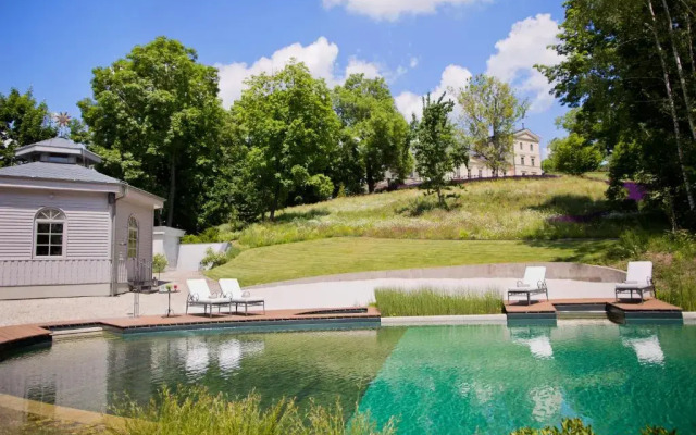 Chateau Mcely