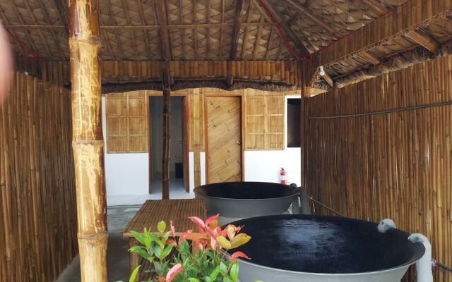 Phil Oasis Hotel & Resort