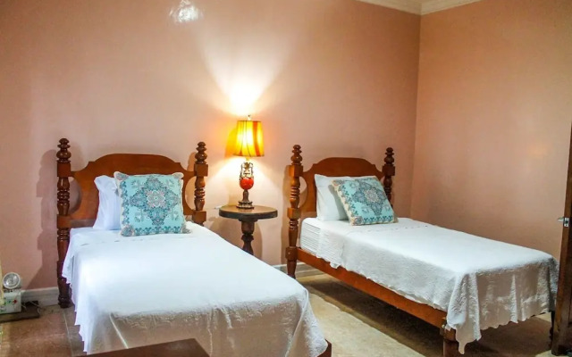 Treasure Bay Dive Resort
