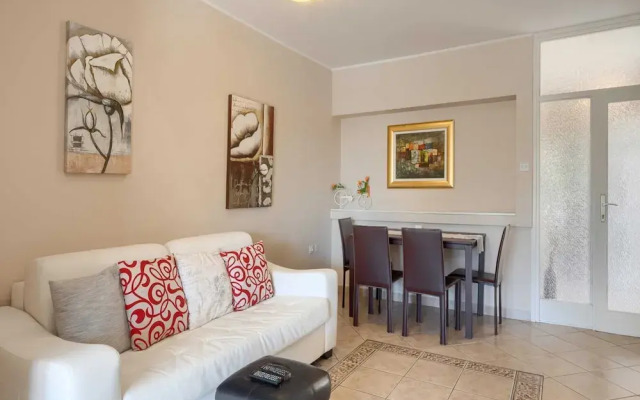 Premium Apartment With Patio
