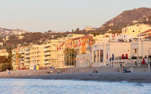 "Le Rooftop" Immense Terrasse et Parking