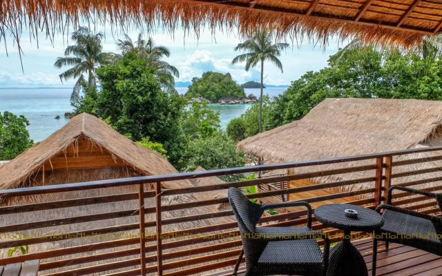Ten Moons Lipe Resort