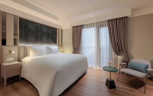 La Siesta Premium Lakeside