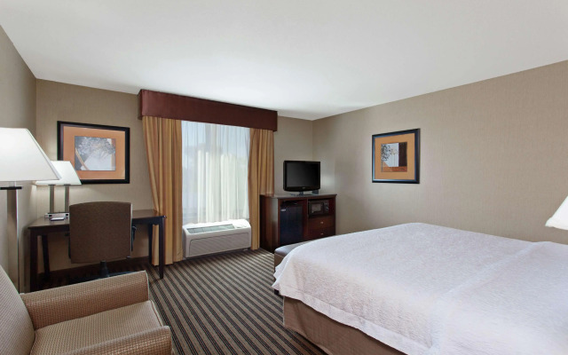 Hampton Inn & Suites Fresno-Northwest