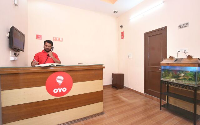OYO 10384 Hotel Rajesh Palace