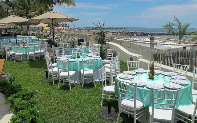 Hotel Playa Caracol