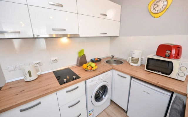 Candy Studio - Cismigiu Gardens - Quiet Room - Open Kitchen -smart Tv
