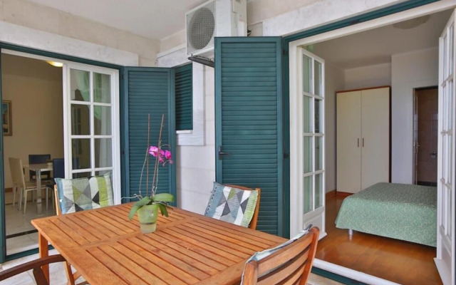 Beach Apartments Montesan