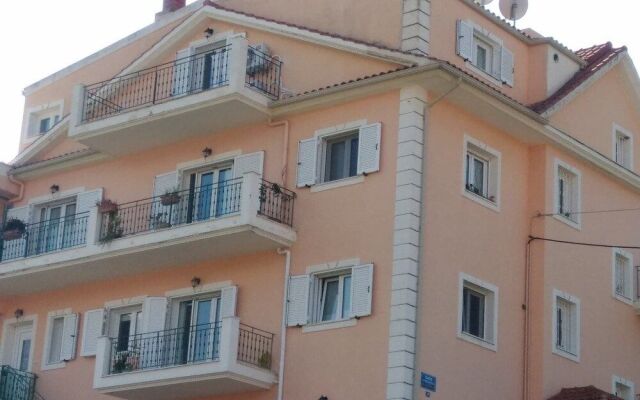 Argostoli Apartments