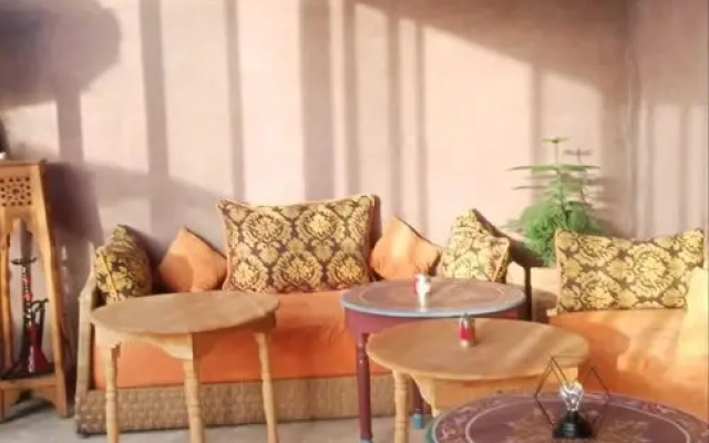 "room in Guest Room - Riad Lakouas Triple Room With Pool View"
