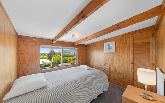 Choice Wharewaka - Taupo Holiday Home