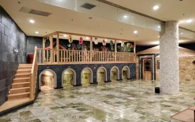Jinbi Spa Club