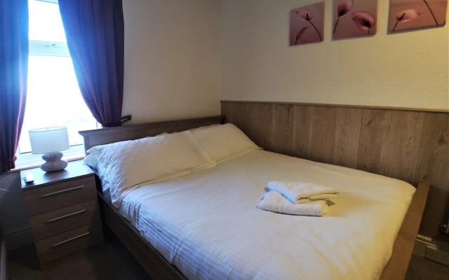 The Hopton Hotel