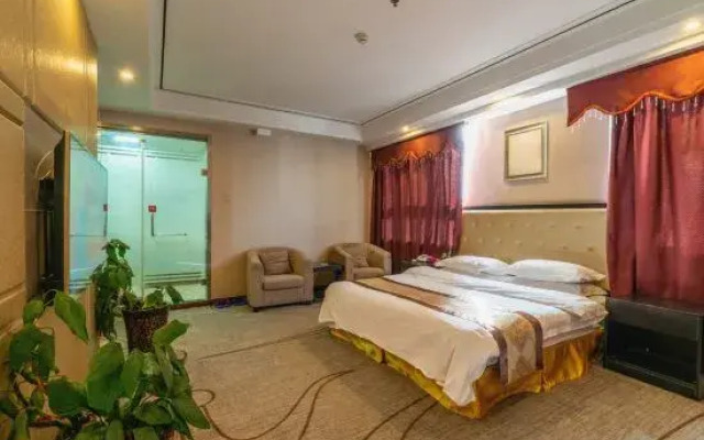 Liza Hotel