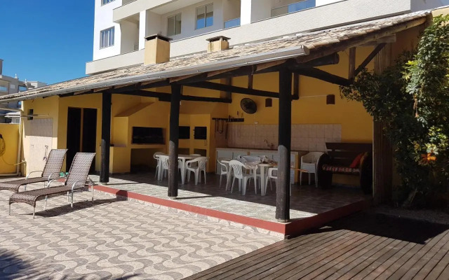 Combinação de Praia e Piscina - S1