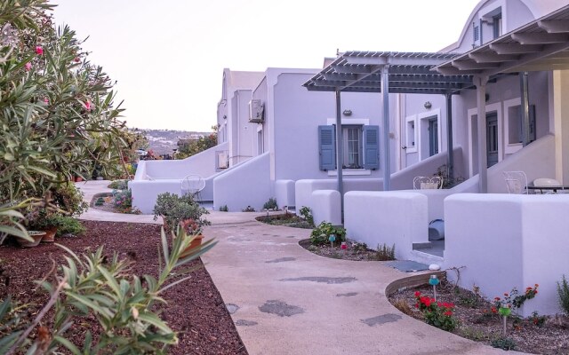 Paradise, Traditional Cycladic House