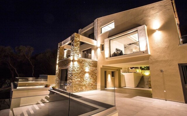 Golden Bay Suites & Maisonettes