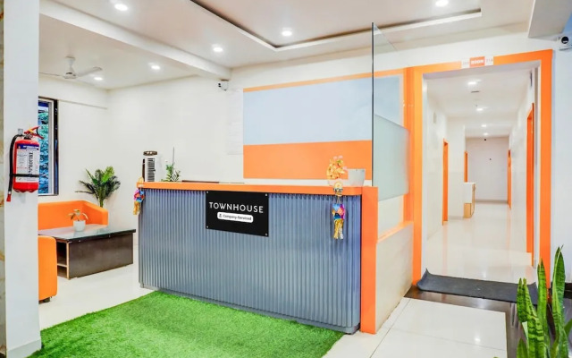 Elegant Urban Stays at Hadapsar Pune