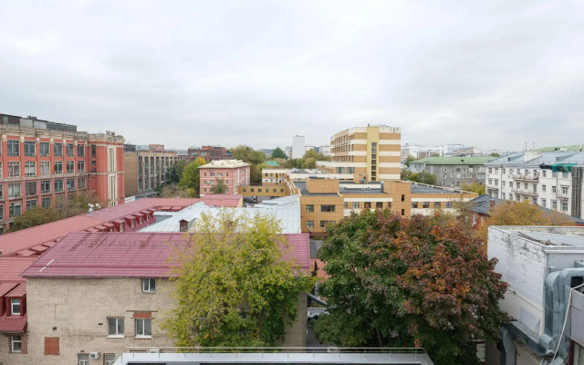 Two cities on 14s1 Elektrozavodskaya Street
