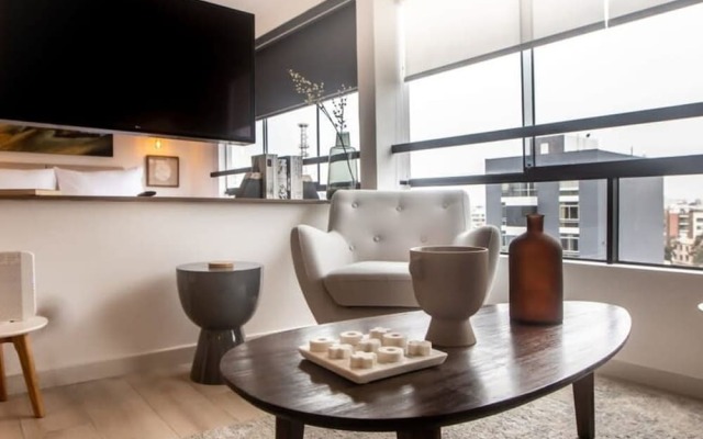 w Brilliant 1BR in Miraflores