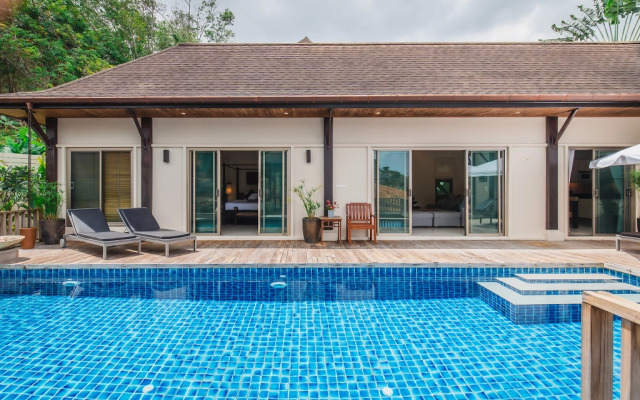 Ivory Pool Villa in Nai Harn Villa