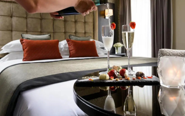 Killarney Oaks Hotel