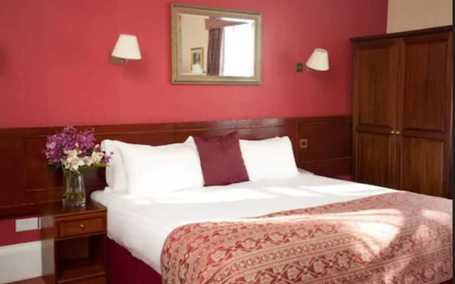 The Victoria Hotel