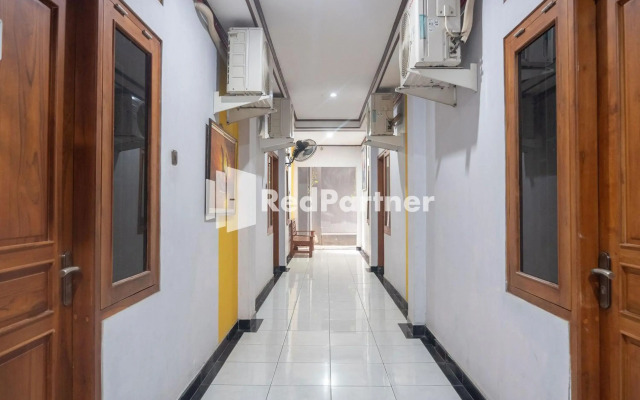 OYO 3892 Athaya Guesthouse Syariah