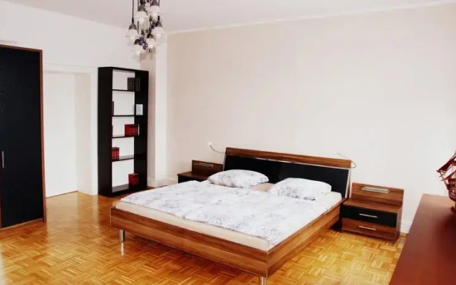 Central Suite