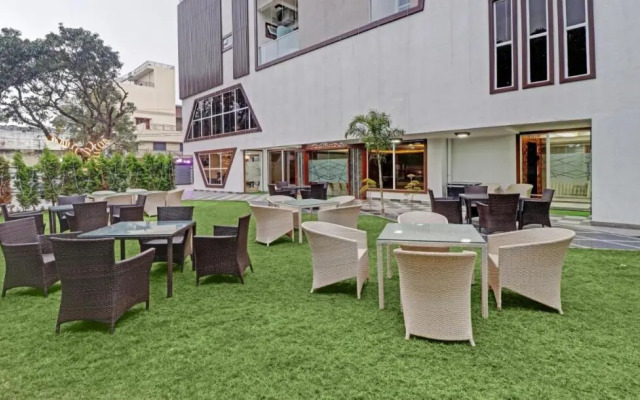 Treebo Kanopy Greens