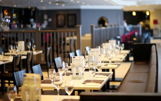 Crowne Plaza Manchester Airport by IHG