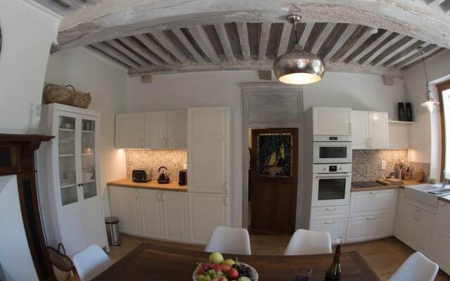 Hippolyte House