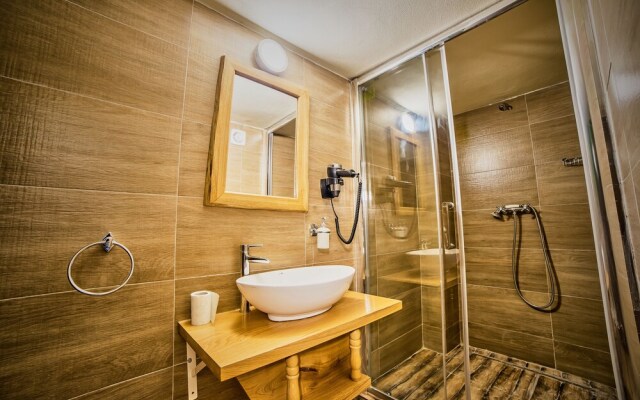 Central Apartment Luxury
