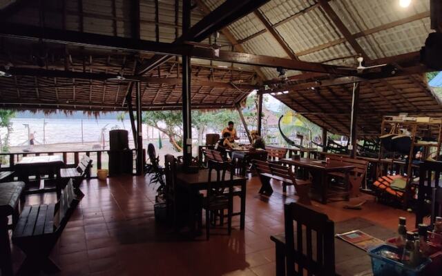 Dolphin Bay resort
