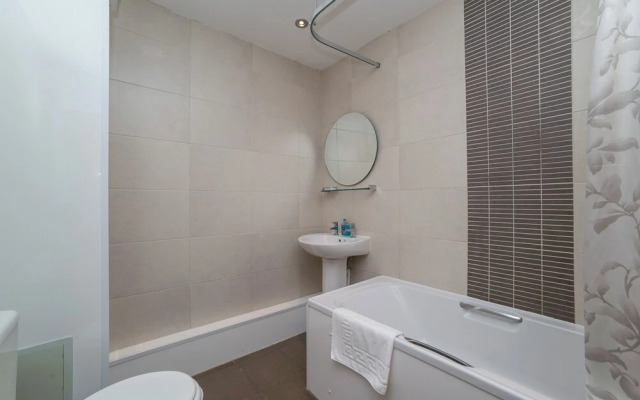 2 Bedroom Apartrment