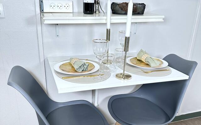 B 5496  - Gare Montparnasse - Cosy studio