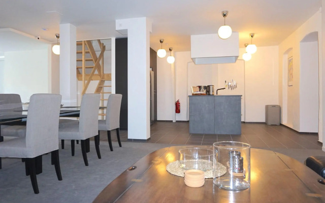 Hotel M18