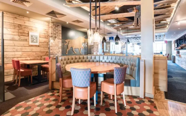 Premier Inn Oxford Kidlington Airport