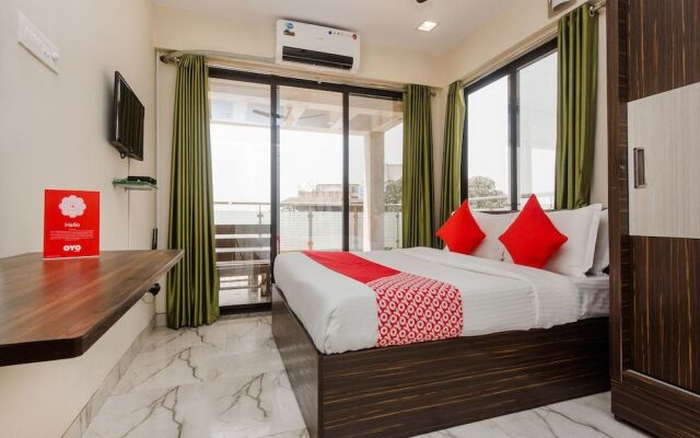 OYO 11951 Vatsala Suites