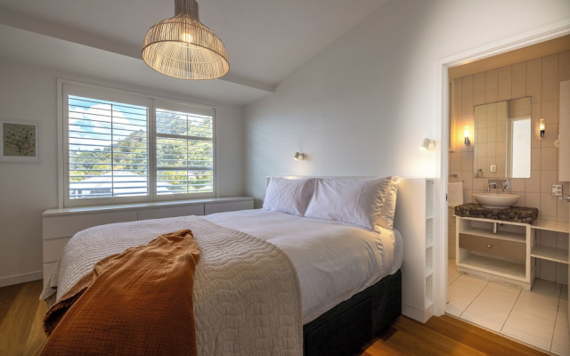 The Residence on the Beach at The Sands – Guest Rooms – Onetangi