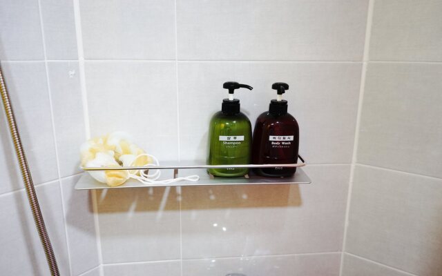 Onna Guesthouse - Hostel